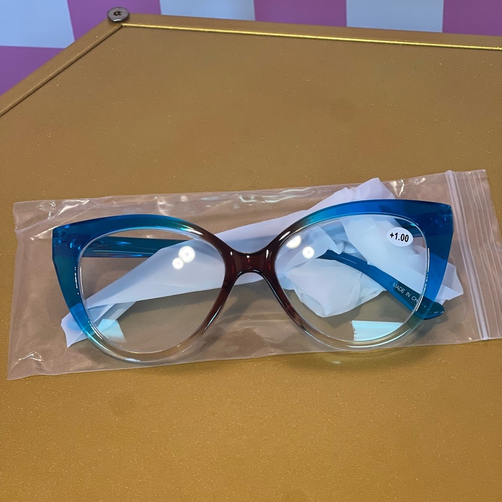 Stylish Blue and Brown Cat-Eye Glasses